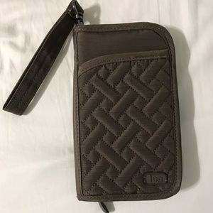 LUG Wrist wallet